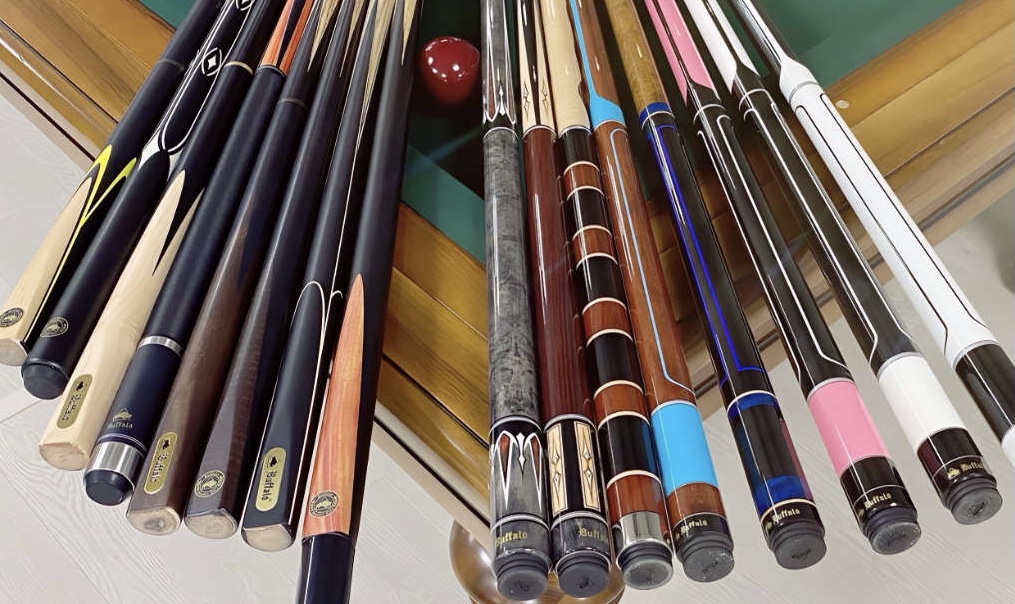 Queues de billard français et 8-pool Buffalo